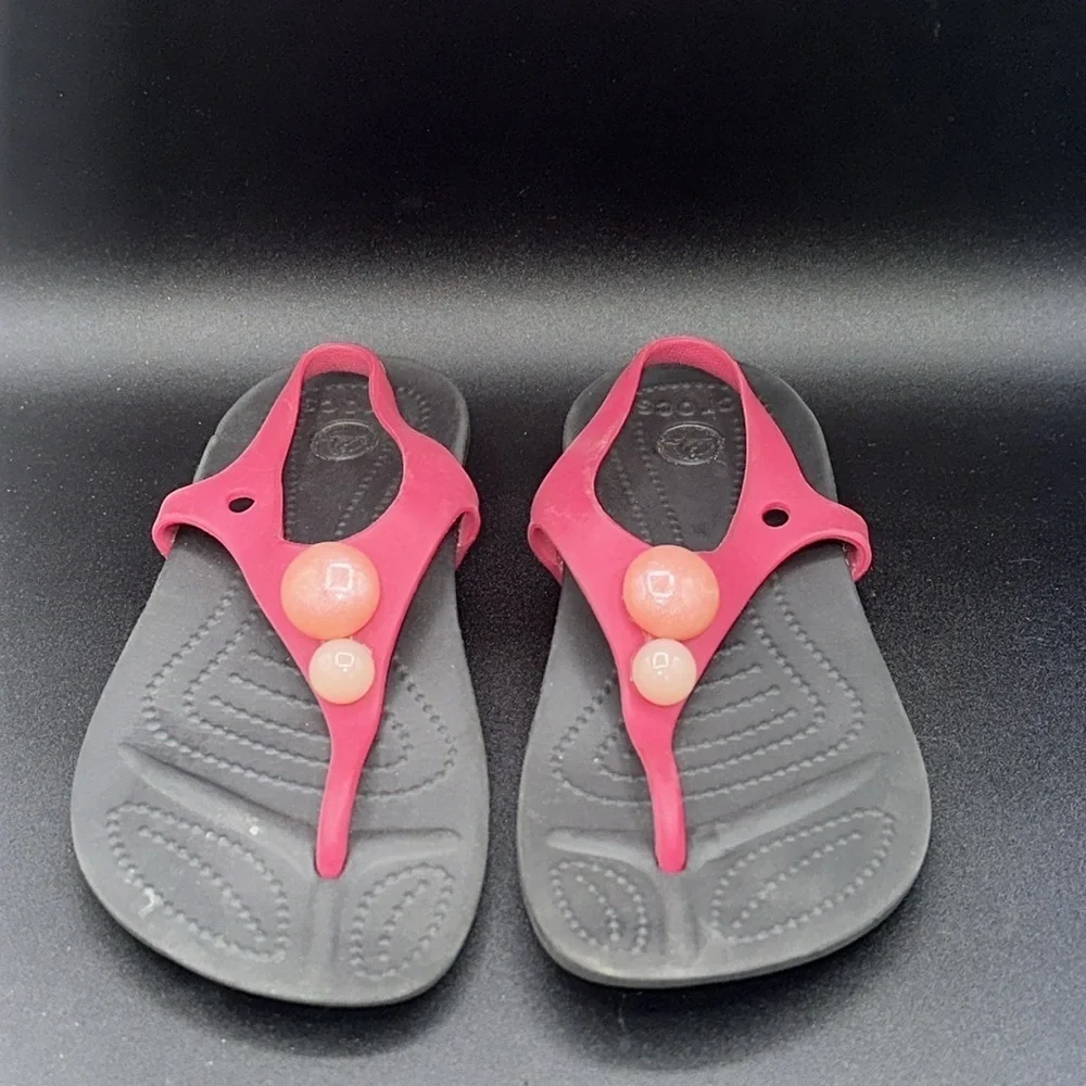girls Crocs Aliana raspberry & black jeweled sandals size 10